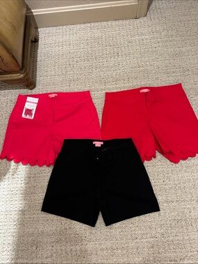 Isaac Mizrahi Women’s Scallop Hem Shorts Trio in Red and Black all three